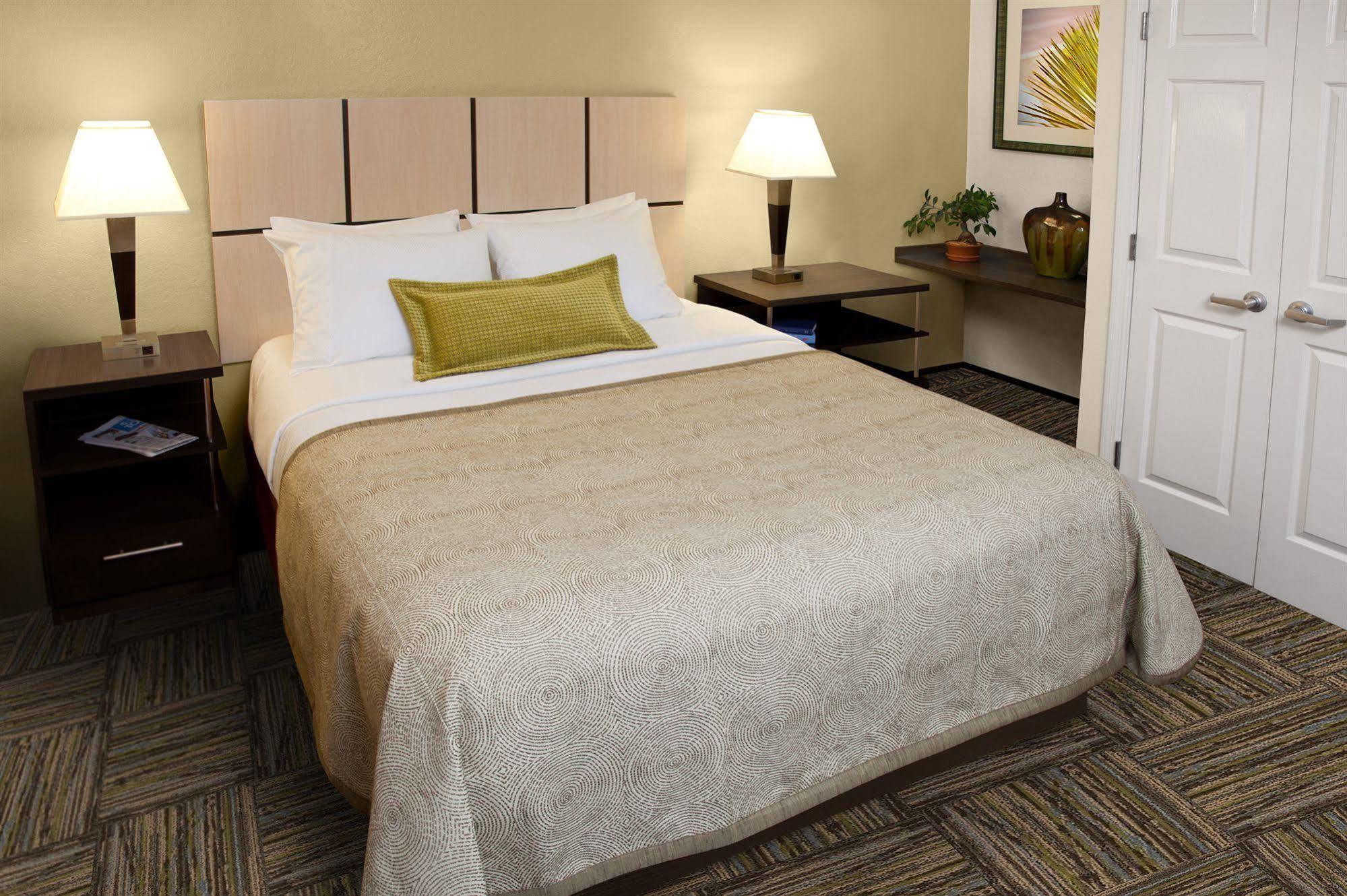 Sonesta Simply Suites Chicago Waukegan Bilik gambar